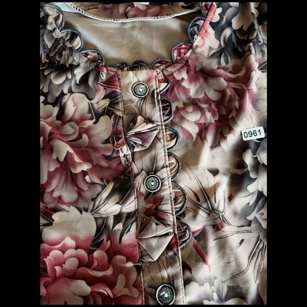 Floral Button-Up Short-Sleeve Blouse With Scalloped Edging Multicolor Size 21 - Picture 7 of 14